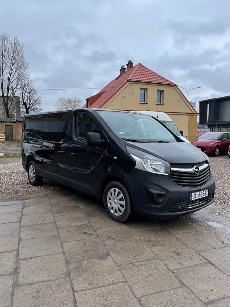 LunaCars wypożyczalnia Samochodów Łomża Opel Vivaro lunacars.pl