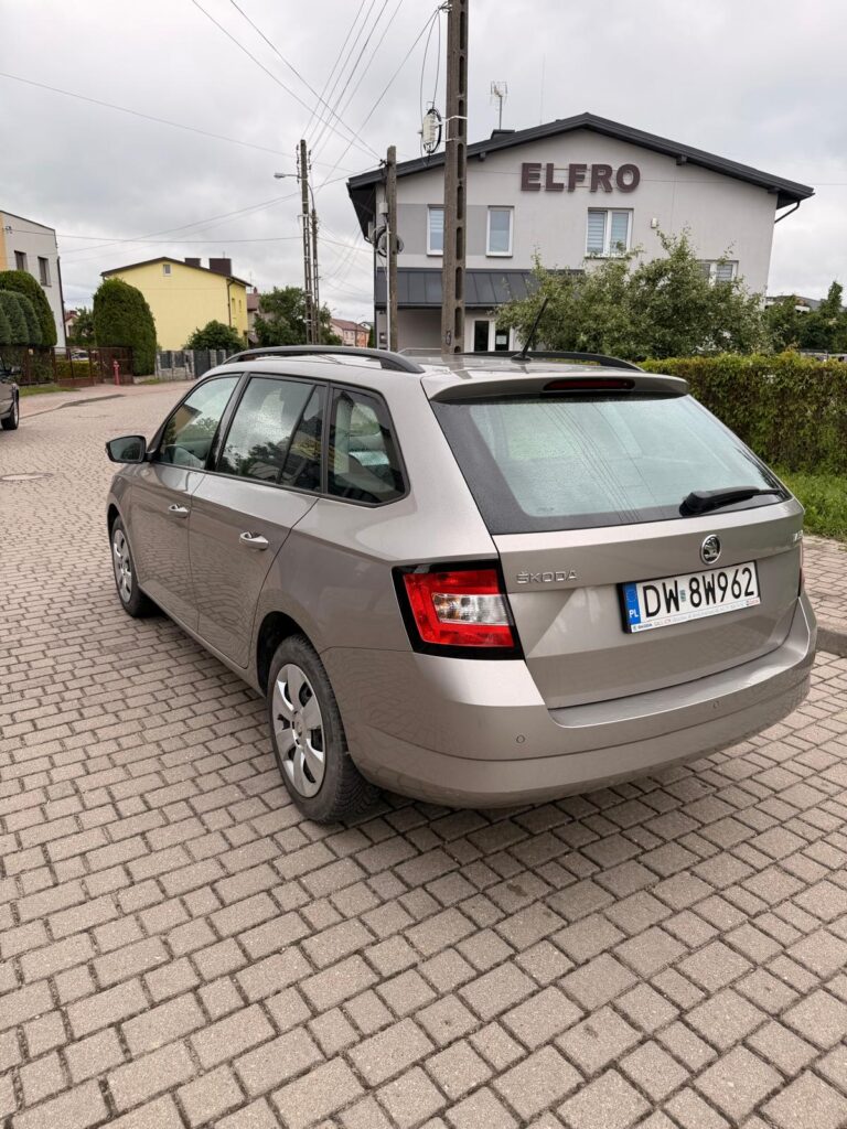 www.lunacars.pl Wypożyczalnia samochodów, Aut, Łomża, Białystok, Ostrołęka, Zambrów, Warszawa